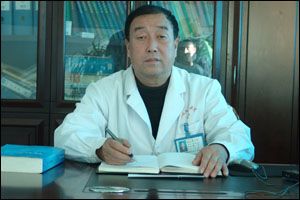 无极县红十字<a href='http://wap.xuekang.com/' target='_blank'><u>血康医院</u></a>院长袁六妮